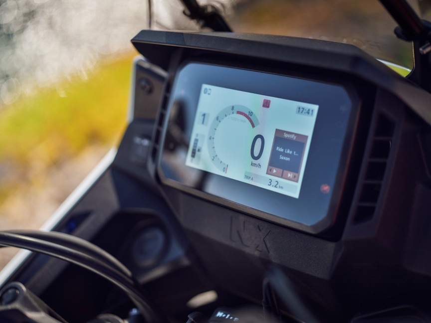 Honda NX500 RoadSync