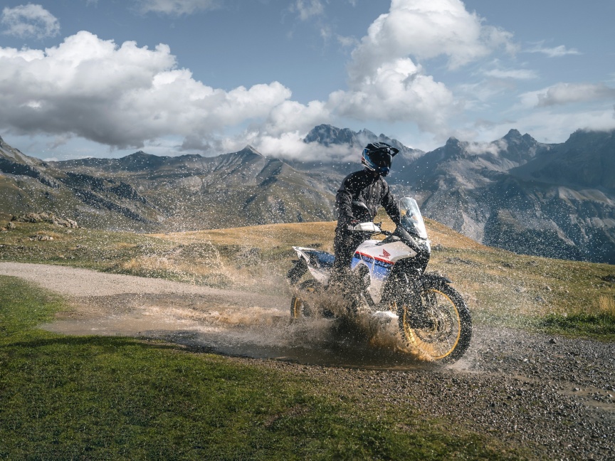 Honda XL750 Transalp jízdní režimy