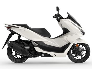Honda PCX125 Pearl Snowflake White