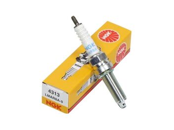 Zapalovací svíčka NGK LMAR8A-9